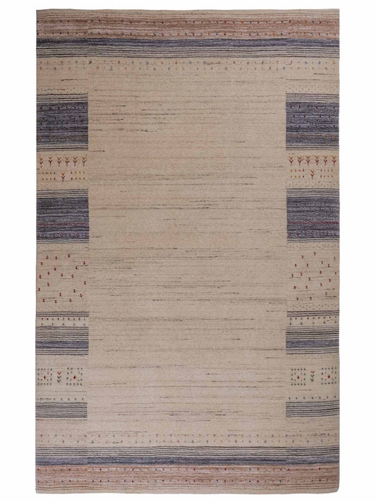 Moderner, Handloom Lori Gabbeh Orientteppich von Khademi aus Wolle, cremeweiß, blau. Geometrisches Nomaden-Design. Produziert in Indien. Größe: 200x141cm. Teppichnummer: KB4-1792. Verkauf durch Jupiter Intl.