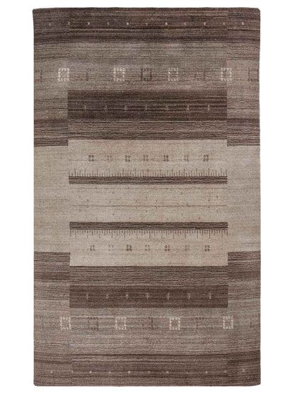 Moderner, Handloom Lori Gabbeh Orientteppich von Khademi aus Wolle, braun, grau. Geometrisches Nomaden-Design. Produziert in Indien. Größe: 201x137cm. Teppichnummer: KB4-1769. Verkauf durch Jupiter Intl.