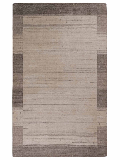 Moderner, Handloom Lori Gabbeh Orientteppich von Khademi aus Wolle, grau, cremeweiß. Geometrisches Nomaden-Design. Produziert in Indien. Größe: 201x137cm. Teppichnummer: KB4-1770. Verkauf durch Jupiter Intl.