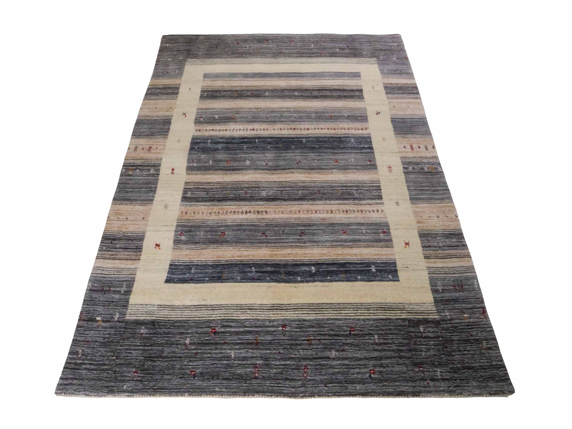 Moderner, Handloom Lori Gabbeh Orientteppich von Khademi aus Wolle, blau, cremeweiß. Geometrisches Nomaden-Design. Produziert in Indien. Größe: 201x141cm. Teppichnummer: KB4-1772. Verkauf durch Jupiter Intl.