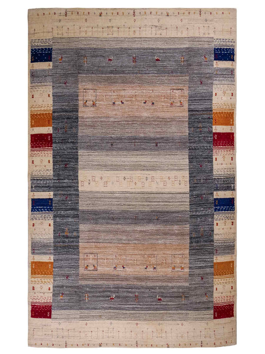 Moderner, Handloom Lori Gabbeh Orientteppich von Khademi aus Wolle, cremeweiß, mehrfarbig. Geometrisches Nomaden-Design. Produziert in Indien. Größe: 201x143cm. Teppichnummer: KB4-1780. Verkauf durch Jupiter Intl.