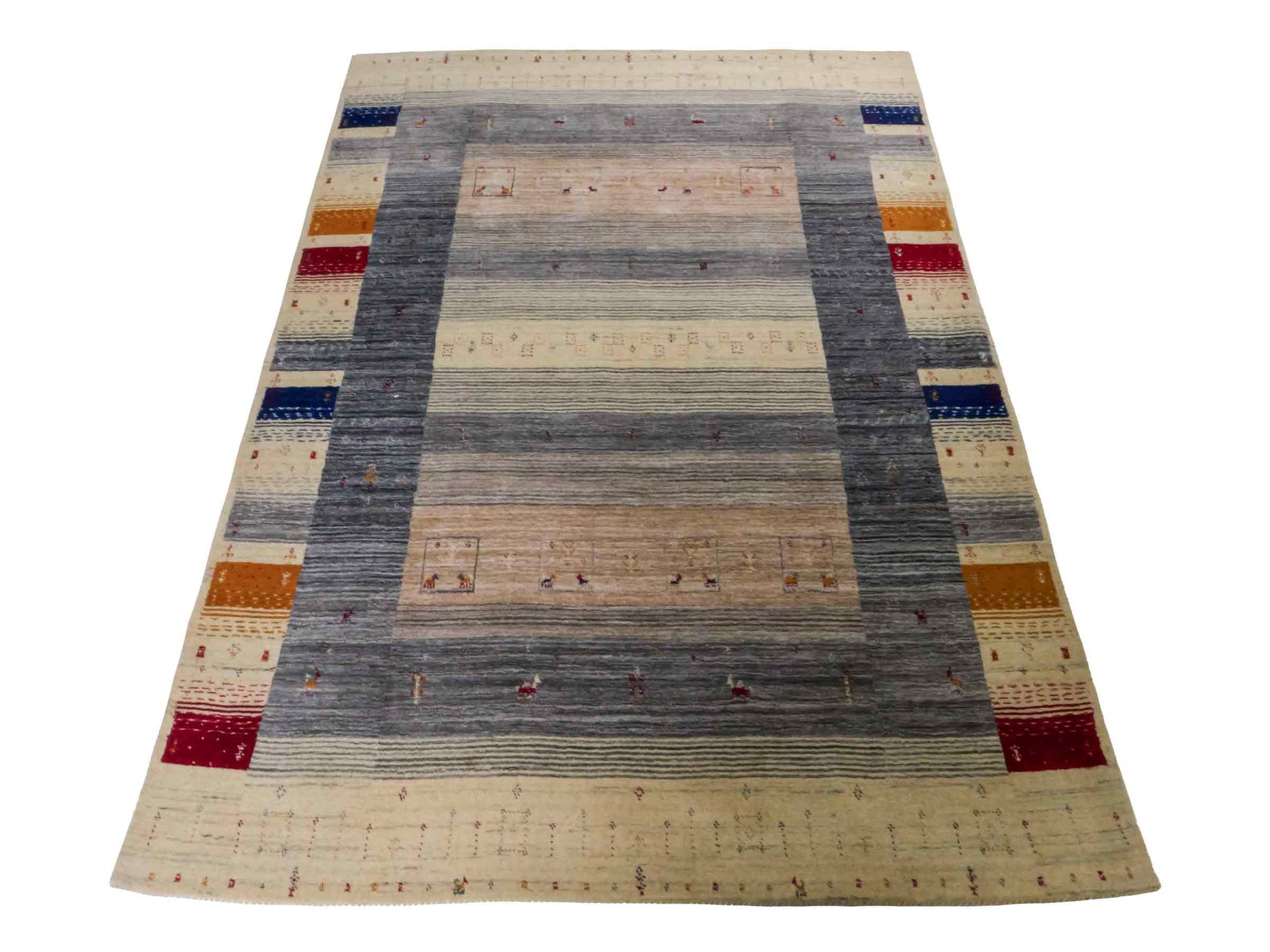 Moderner, Handloom Lori Gabbeh Orientteppich von Khademi aus Wolle, cremeweiß, mehrfarbig. Geometrisches Nomaden-Design. Produziert in Indien. Größe: 201x143cm. Teppichnummer: KB4-1780. Verkauf durch Jupiter Intl.