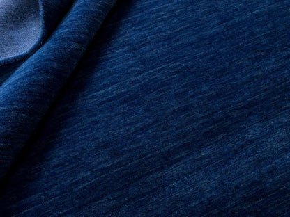 Moderner, Handloom Lori Gabbeh Orientteppich von Khademi aus Wolle, blau. Nomaden-Design. Produziert in Indien. Größe: 231x162cm. Teppichnummer: KB4-1591. Verkauf durch Jupiter Intl.