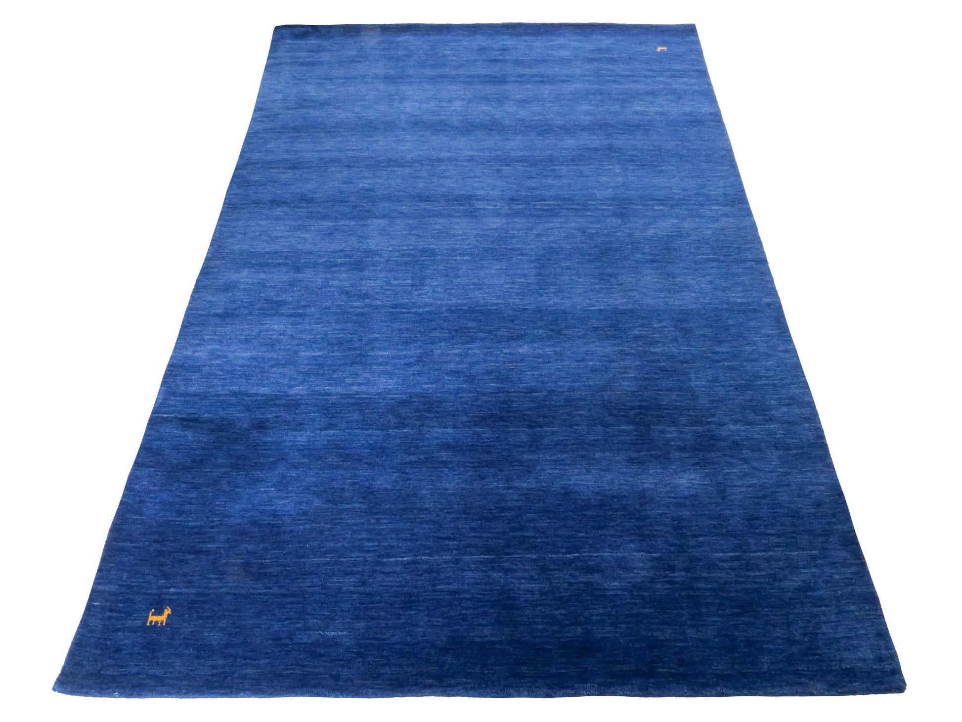 Moderner, Handloom Lori Gabbeh Orientteppich von Khademi aus Wolle, blau. Nomaden-Design. Produziert in Indien. Größe: 231x162cm. Teppichnummer: KB4-1591. Verkauf durch Jupiter Intl.