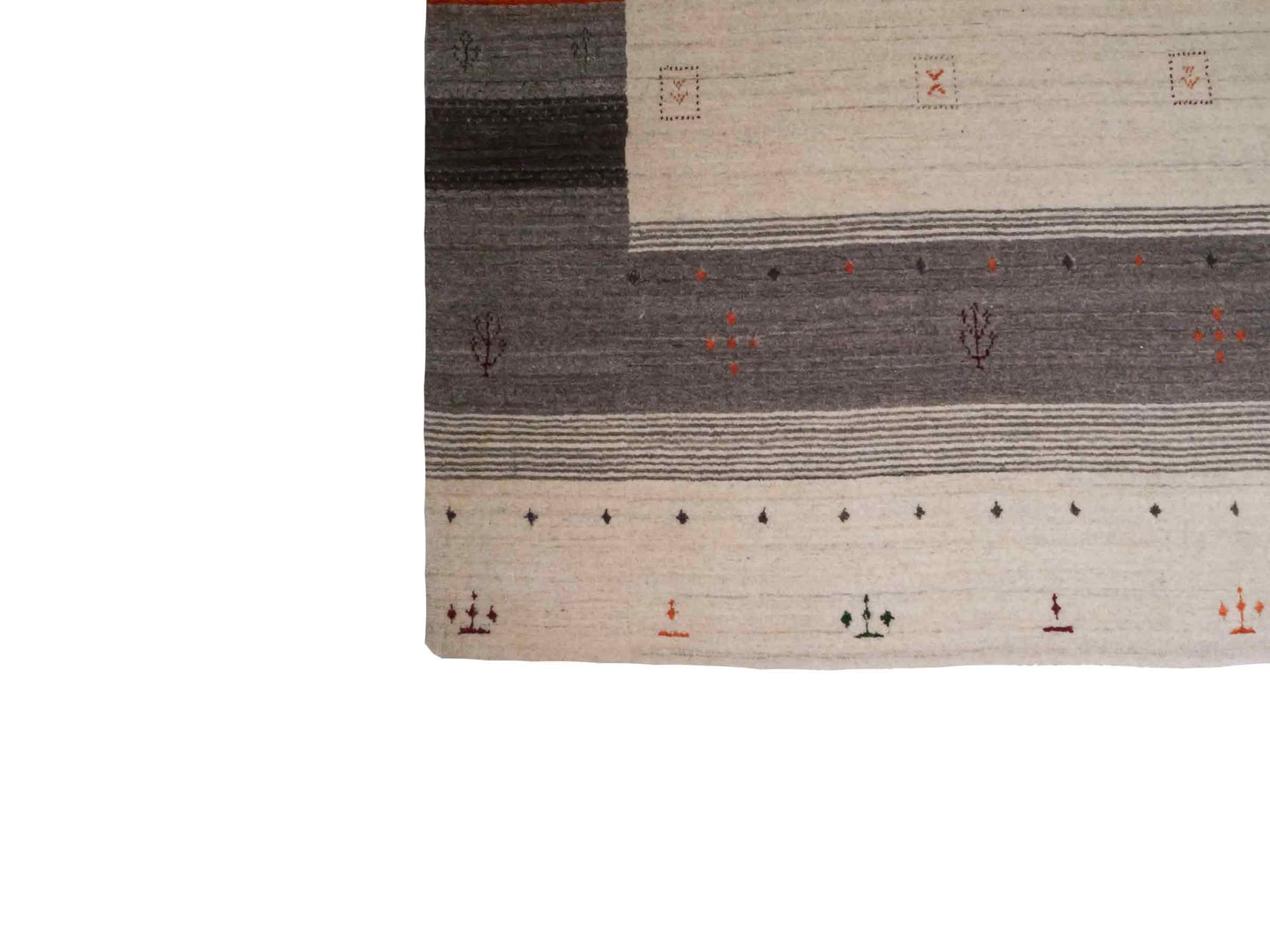 Moderner, Handloom Lori Gabbeh Orientteppich von Khademi aus Wolle, cremeweiß, grau. Geometrisches Nomaden-Design. Produziert in Indien. Größe: 243x174cm. Teppichnummer: KB4-1824. Verkauf durch Jupiter Intl.