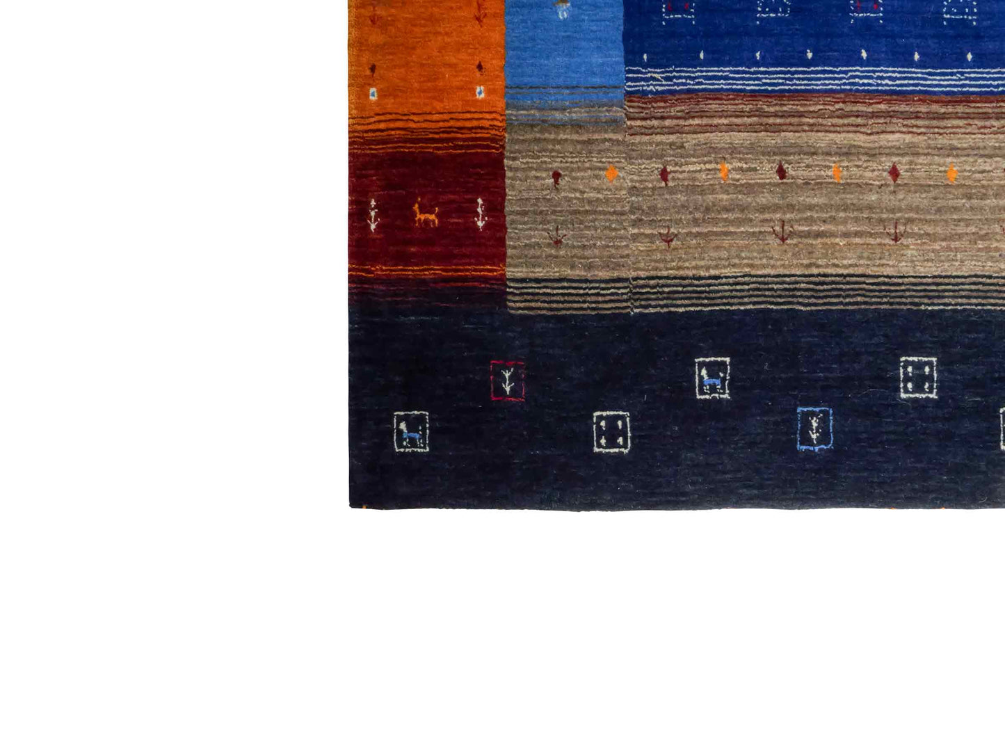 Moderner, Handloom Lori Gabbeh Orientteppich von Khademi aus Wolle, blau, navy, mehrfarbig. Geometrisches Nomaden-Design. Produziert in Indien. Größe: 244x175cm. Teppichnummer: KB4-1817. Verkauf durch Jupiter Intl.