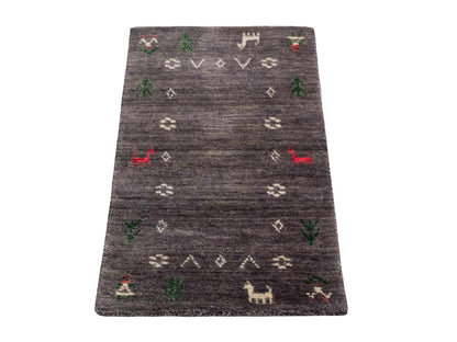 Moderner, Handloom Lori Gabbeh Orientteppich von Khademi aus Wolle, grau. Nomaden-Design. Produziert in Indien. Größe: 60x40cm. Teppichnummer: KB4-1617C. Verkauf durch Jupiter Intl.