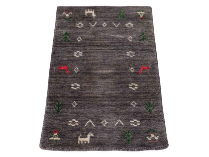 Moderner, Handloom Lori Gabbeh Orientteppich von Khademi aus Wolle, grau. Nomaden-Design. Produziert in Indien. Größe: 60x40cm. Teppichnummer: KB4-1617C. Verkauf durch Jupiter Intl.