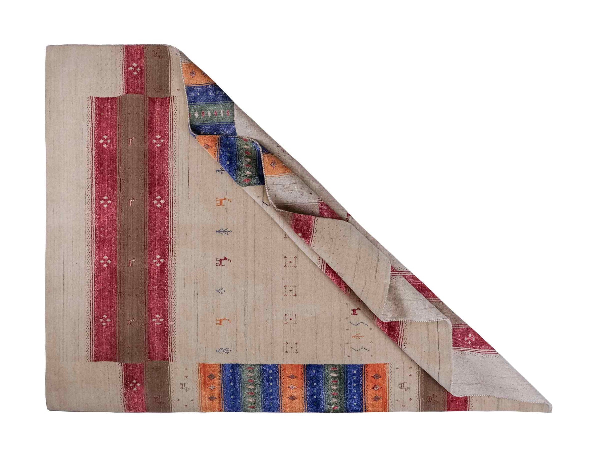 Moderner, Handloom Lori Gabbeh Orientteppich von Khademi aus Wolle mit Bambusseide, cremeweiß, beige, mehrfarbig. Nomaden-Design. Produziert in Indien. Größe: 240x175cm. Teppichnummer: KB4-1822. Verkauf durch Jupiter Intl.