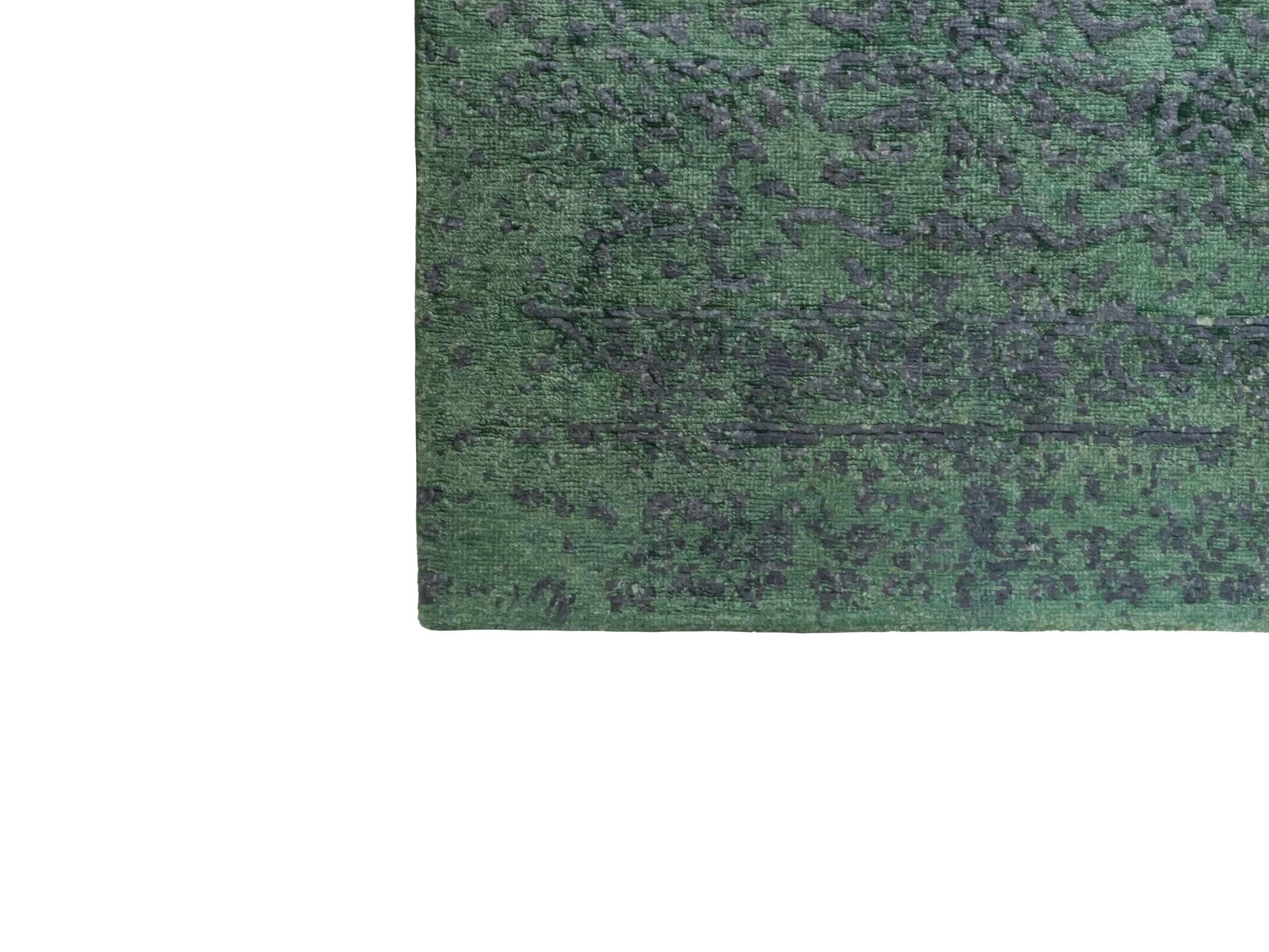 Handgeknüpfter Damask Orientteppich von Khademi aus Wolle mit Viskose, grün. Modernes Vintage-Design. Von Hand geknüpft in Indien. Größe: 140x71cm. Teppichnummer: KB4-1627. Verkauf durch Jupiter Intl.