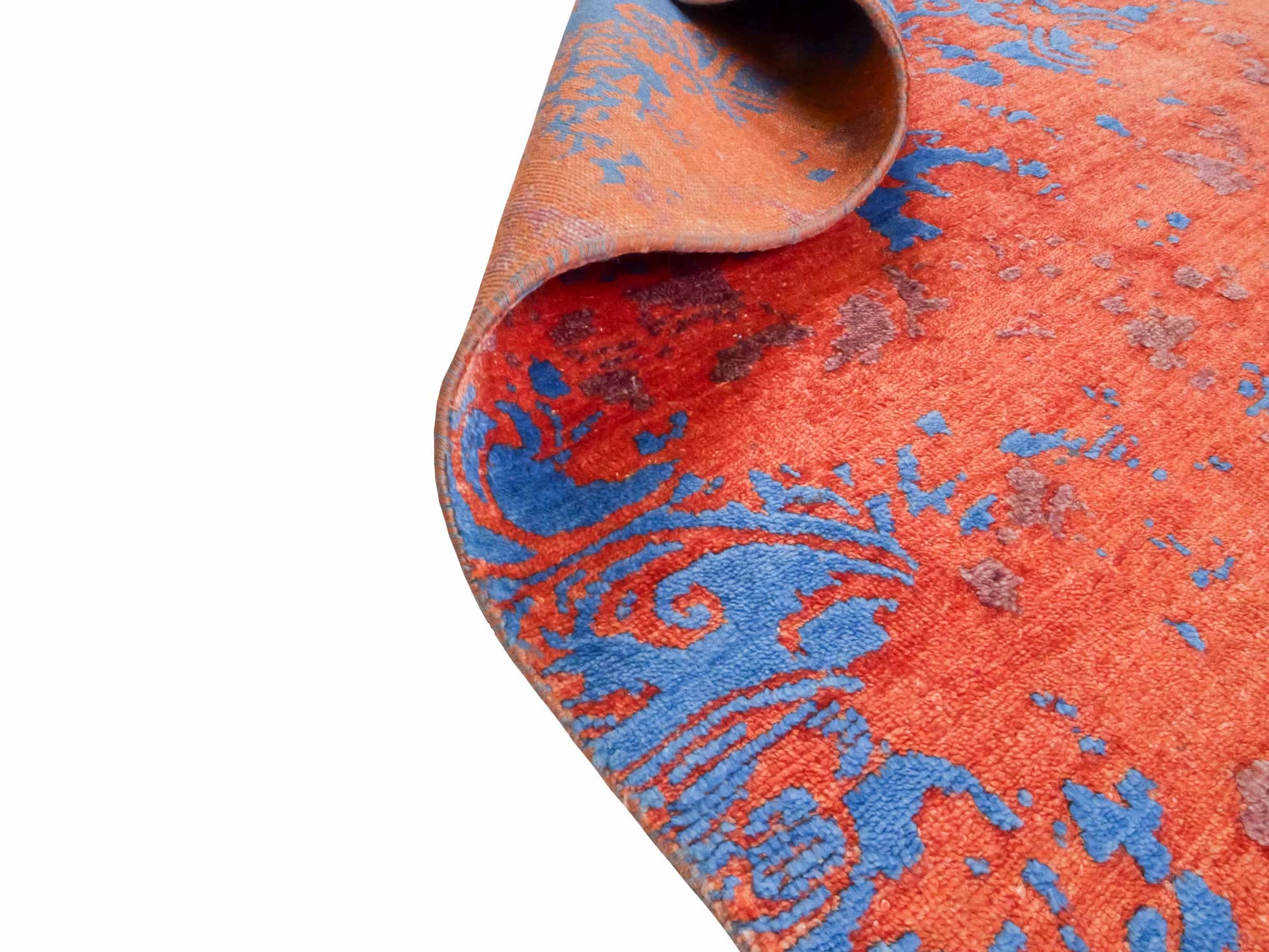 Handgeknüpfter Damask Orientteppich von Khademi aus Wolle mit Viskose, orange, blau. Modernes Vintage-Design. Von Hand geknüpft in Indien. Größe: 200x144cm. Teppichnummer: KB4-1618. Verkauf durch Jupiter Intl.