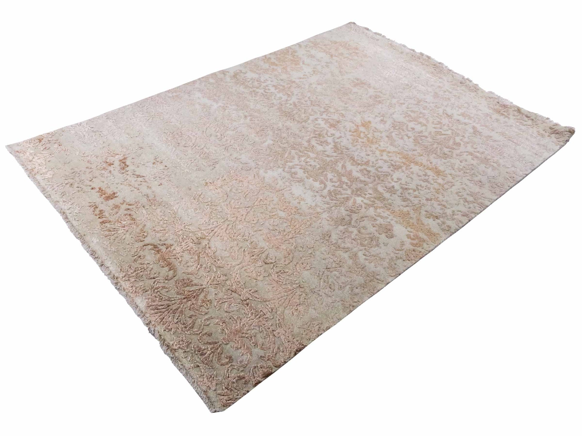 Handgeknüpfter Damask Orientteppich von Khademi aus Wolle mit Viskose, beige, gold, rosa. Modernes Vintage-Design. Von Hand geknüpft in Indien. Größe: 212x155cm. Teppichnummer: KB4-1700. Verkauf durch Jupiter Intl.