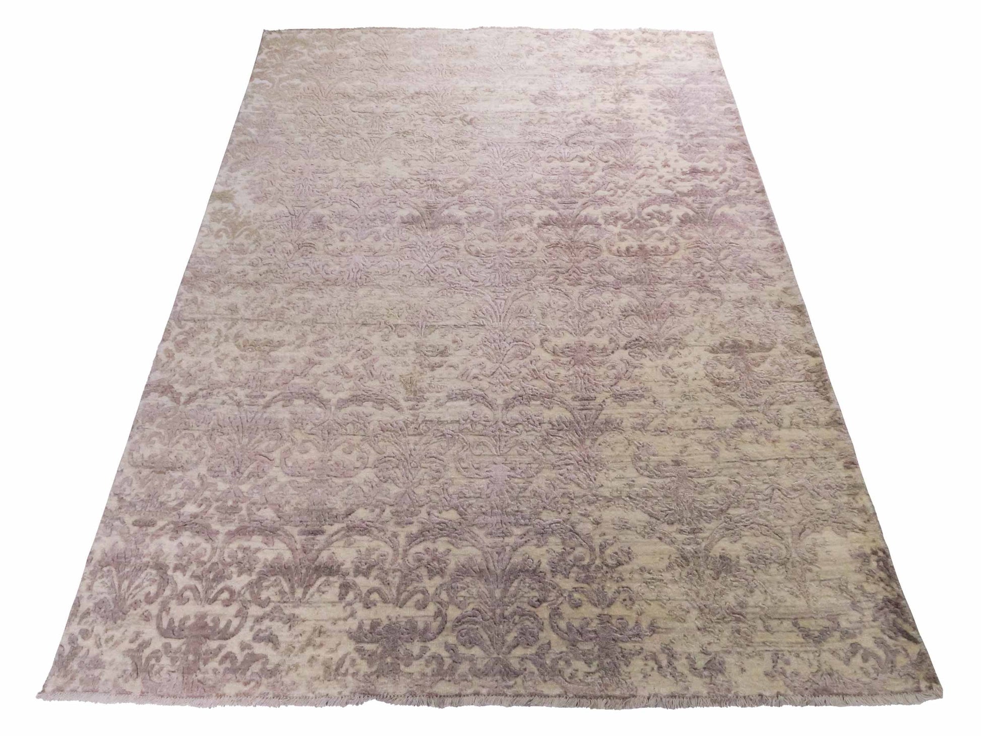 Handgeknüpfter Damask Orientteppich von Khademi aus Wolle mit Viskose, beige, rosa. Modernes Vintage-Design. Von Hand geknüpft in Indien. Größe: 240x171cm. Teppichnummer: KB4-1697. Verkauf durch Jupiter Intl.