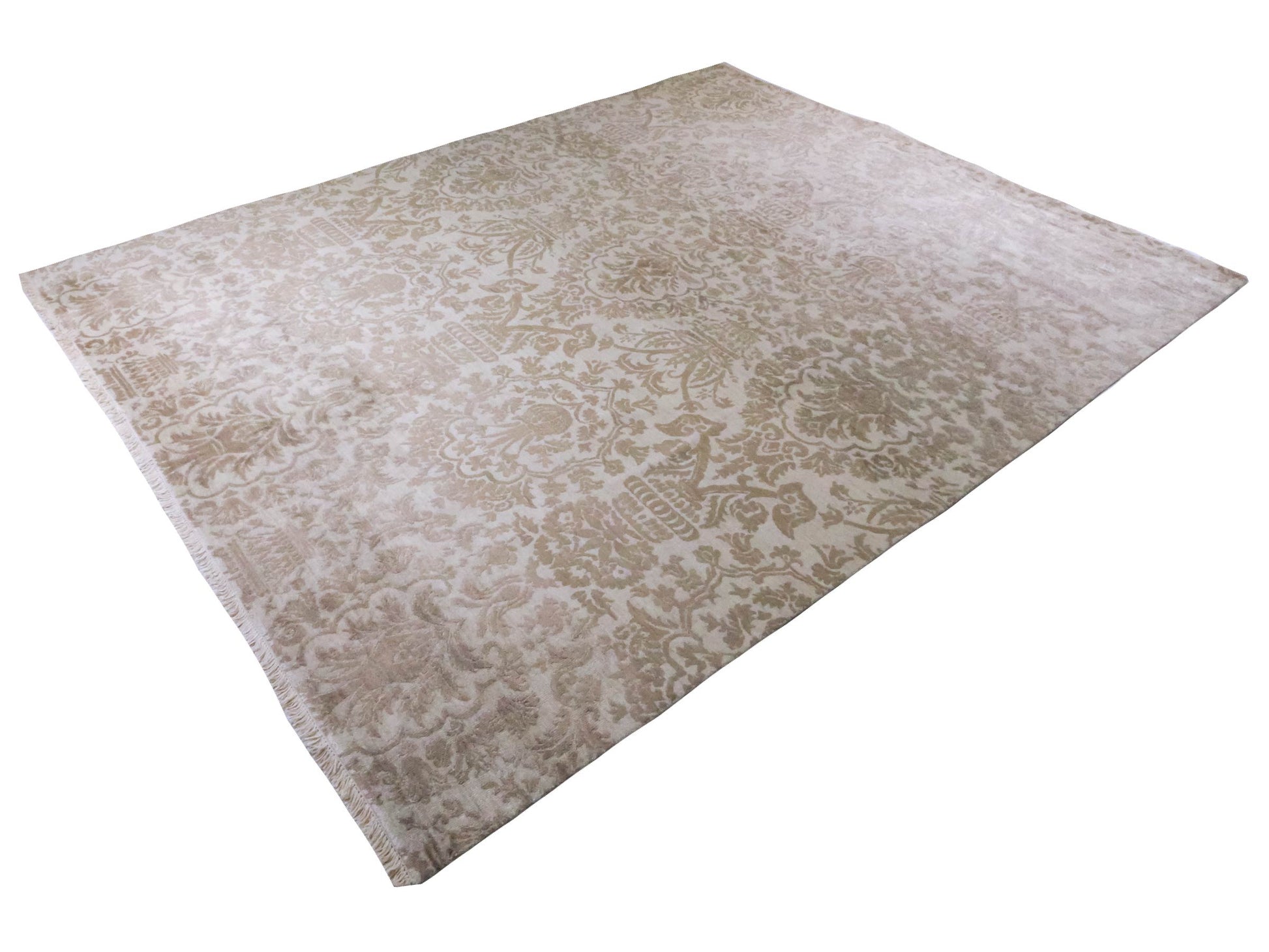 Handgeknüpfter Damask Orientteppich von Khademi aus Wolle mit Viskose, beige, gold, creme. Modernes Vintage-Design. Von Hand geknüpft in Indien. Größe: 295x240cm. Teppichnummer: KB4-1630. Verkauf durch Jupiter Intl.