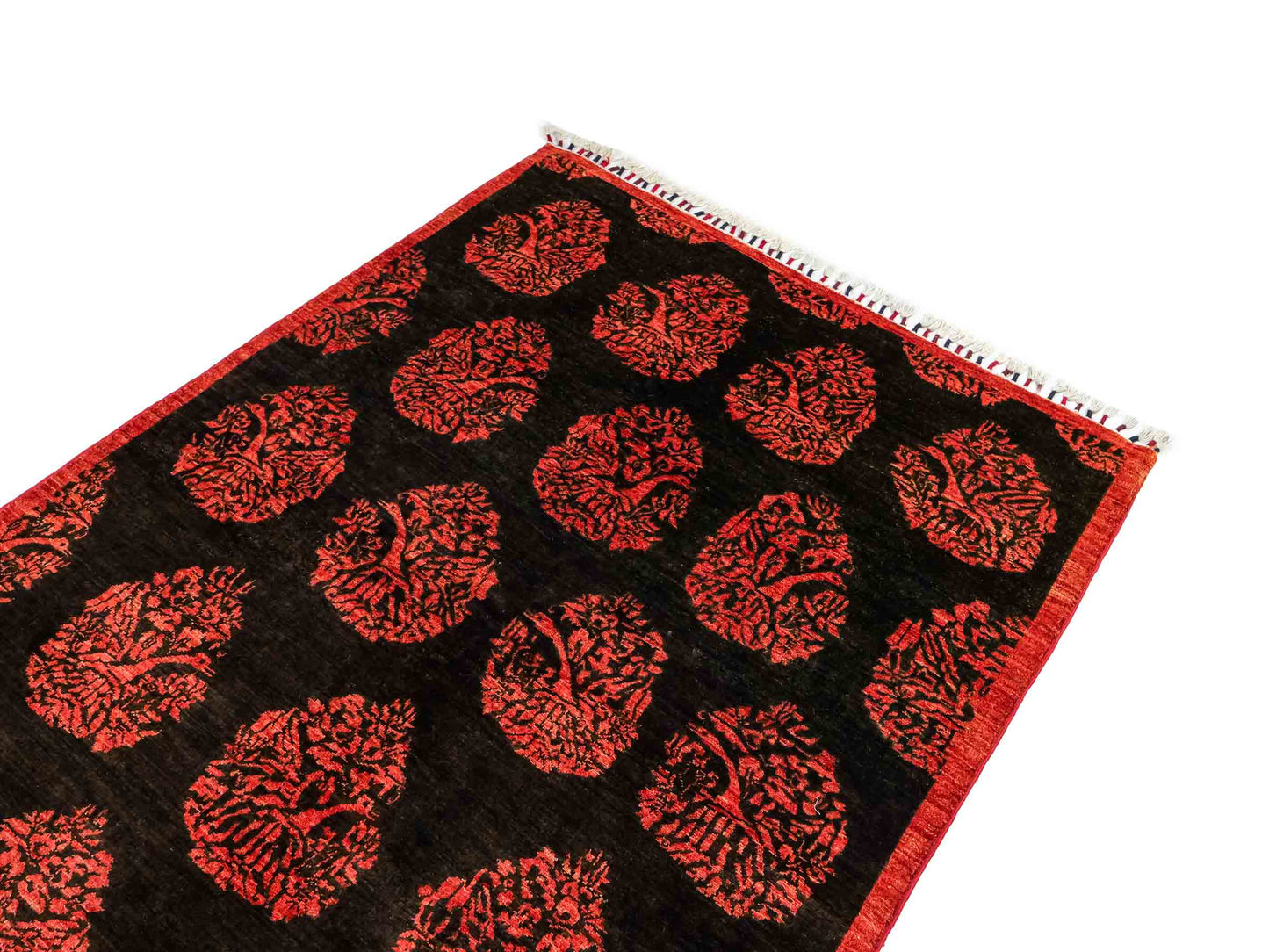 Handgeknüpfter, afghanischer, moderner Design Ziegler Orientteppich aus Wolle von Khademi. Größe: 180 x 127 cm. Farbe: Schwarz, rot. Verkauf durch JUPITER Intl.