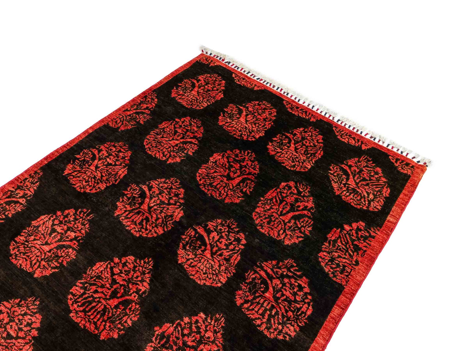 Handgeknüpfter, afghanischer, moderner Design Ziegler Orientteppich aus Wolle von Khademi. Größe: 180 x 127 cm. Farbe: Schwarz, rot. Verkauf durch JUPITER Intl.