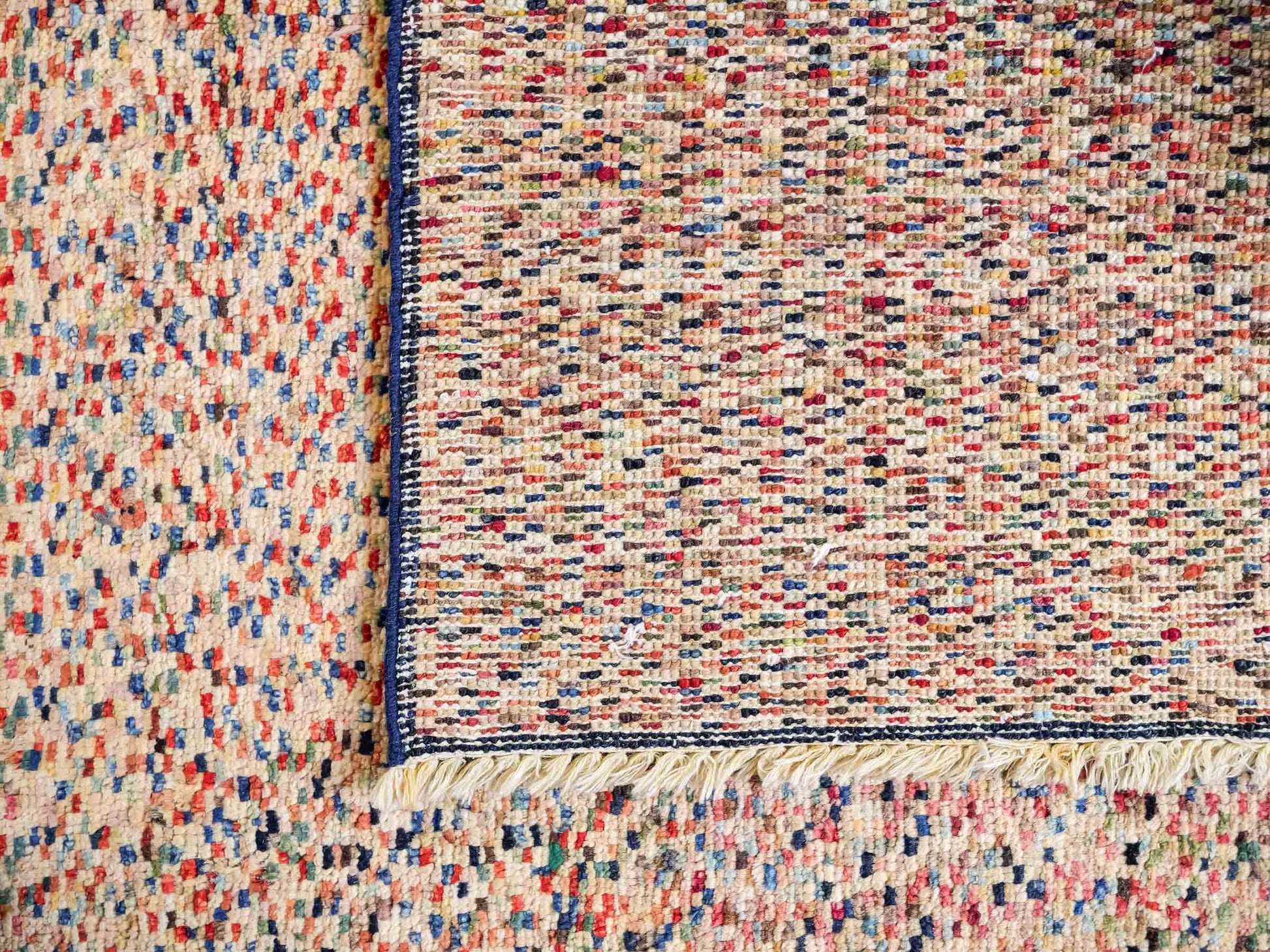 Handgeknüpfter, afghanischer Modern Design Ziegler Orientteppich aus Wolle von Khademi. Größe: 198 x 123 cm. Farbe: Beige. Verkauf durch JUPITER Intl.