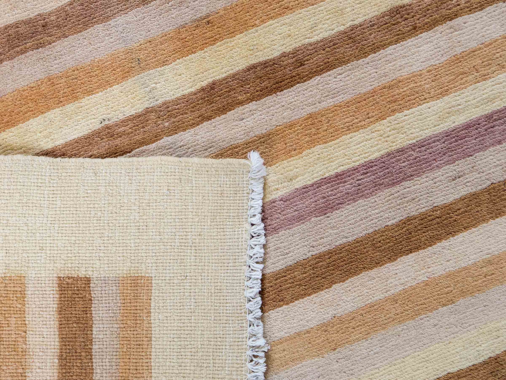 Handgeknüpfter, afghanischer, moderner Design Ziegler Orientteppich aus Wolle von Khademi. Größe: 280 x 199 cm. Farbe: Beige. Verkauf durch JUPITER Intl.