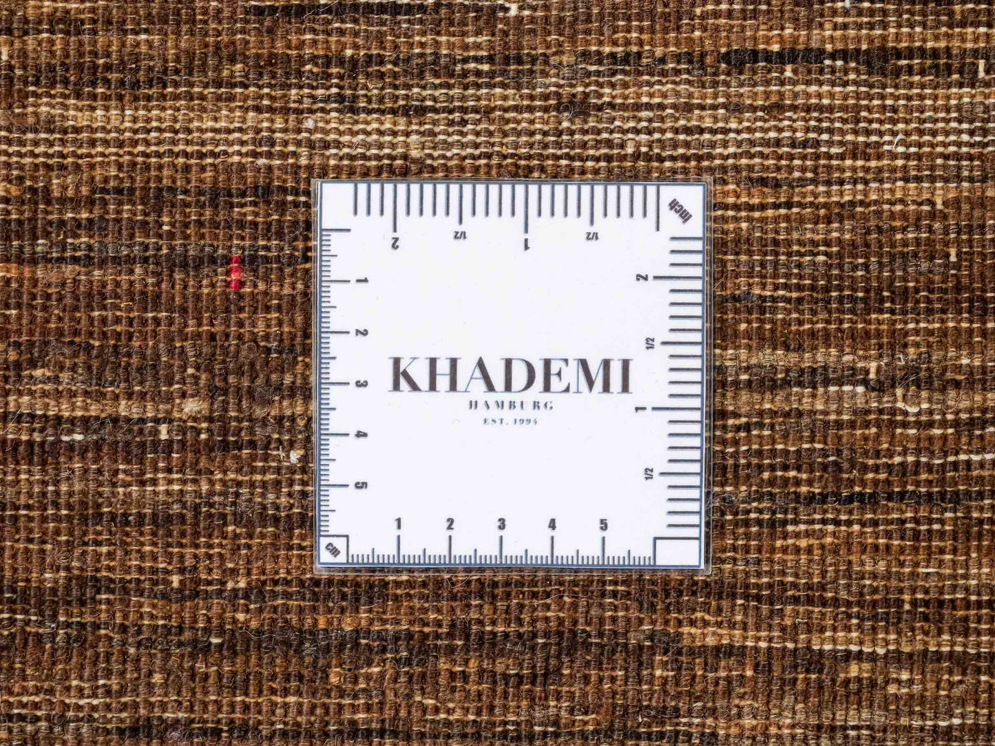 Handgeknüpfter, afghanischer, moderner Design Ziegler Orientteppich aus Wolle von Khademi. Größe: 300 x 201 cm. Farbe: Braun, grau, pink. Verkauf durch JUPITER Intl.
