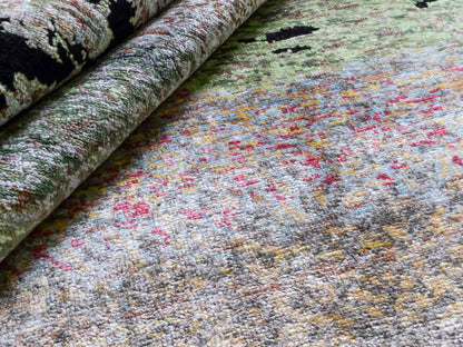 Handgeknüpfter Designer Orientteppich von Khademi aus Wolle mit Viskose, schwarz, mehrfarbig. Abstraktes Design. Von Hand geknüpft in Indien. Größe: 204x150cm. Teppichnummer: KB4-1624. Verkauf durch Jupiter Intl.