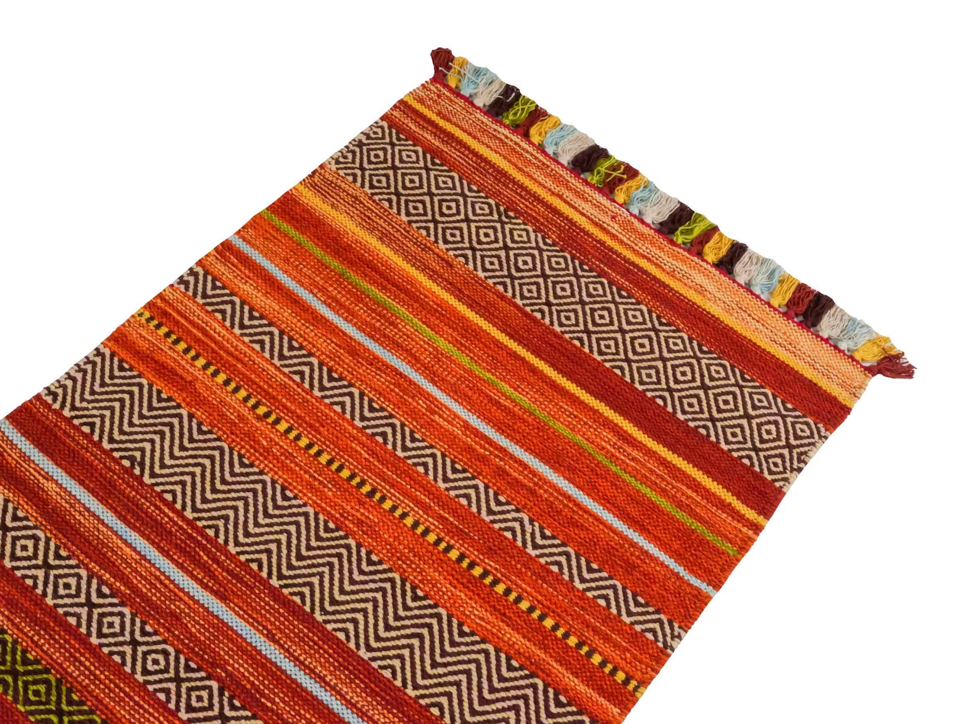 Handgewebter, moderner Indo Kelim Orientteppich von Khademi aus Baumwolle, rot, mehrfarbig. Geometrisches Design. Von Hand gewebt in Indien. Größe: 130x70cm. Teppichnummer: KB4-1645. Verkauf durch Jupiter Intl.