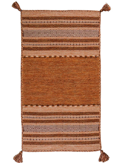 Handgewebter, moderner Indo Kelim Orientteppich von Khademi aus Baumwolle, braun. Geometrisches Design. Von Hand gewebt in Indien. Größe: 150x80cm. Teppichnummer: KB4-1658. Verkauf durch Jupiter Intl.