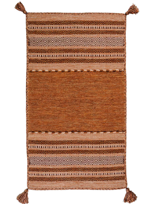 Handgewebter, moderner Indo Kelim Orientteppich von Khademi aus Baumwolle, braun. Geometrisches Design. Von Hand gewebt in Indien. Größe: 150x80cm. Teppichnummer: KB4-1658. Verkauf durch Jupiter Intl.