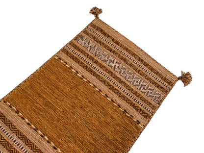 Handgewebter, moderner Indo Kelim Orientteppich von Khademi aus Baumwolle, braun. Geometrisches Design. Von Hand gewebt in Indien. Größe: 150x80cm. Teppichnummer: KB4-1659. Verkauf durch Jupiter Intl.