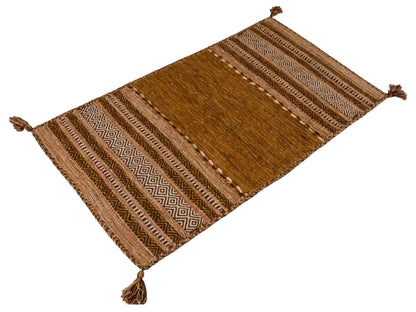 Handgewebter, moderner Indo Kelim Orientteppich von Khademi aus Baumwolle, braun. Geometrisches Design. Von Hand gewebt in Indien. Größe: 150x80cm. Teppichnummer: KB4-1661. Verkauf durch Jupiter Intl.