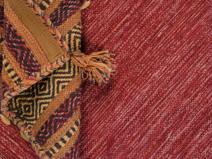 Handgewebter, moderner Indo Kelim Orientteppich von Khademi aus Baumwolle, orange. Geometrisches Design. Von Hand gewebt in Indien. Größe: 150x80cm. Teppichnummer: KB4-1653. Verkauf durch Jupiter Intl.