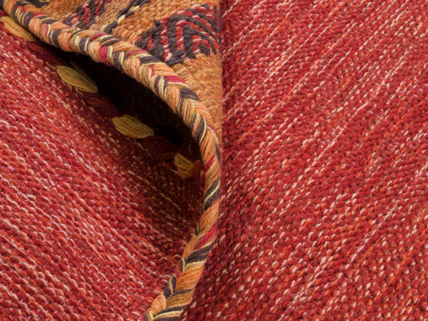 Handgewebter, moderner Indo Kelim Orientteppich von Khademi aus Baumwolle, orange. Geometrisches Design. Von Hand gewebt in Indien. Größe: 150x80cm. Teppichnummer: KB4-1654. Verkauf durch Jupiter Intl.