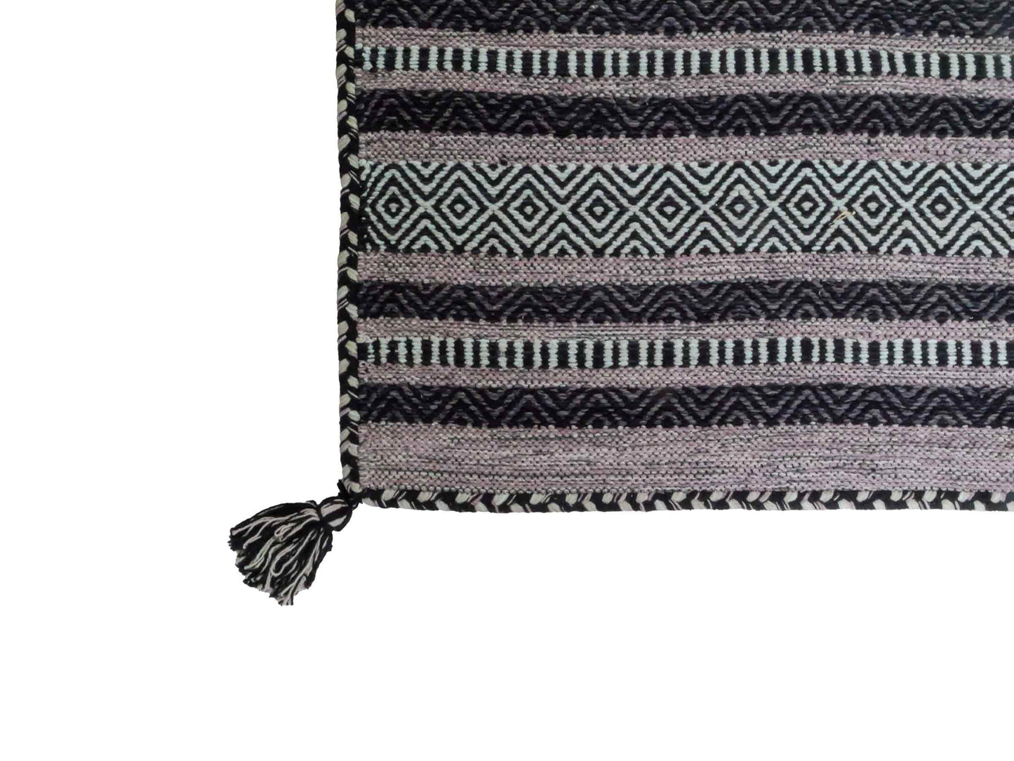 Handgewebter, moderner Indo Kelim Orientteppich von Khademi aus Baumwolle, navy. Geometrisches Design. Von Hand gewebt in Indien. Größe: 152x76cm. Teppichnummer: KB4-1648. Verkauf durch Jupiter Intl.