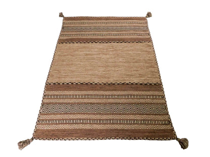 Handgewebter, moderner Indo Kelim Orientteppich von Khademi aus Baumwolle, beige. Geometrisches Design. Von Hand gewebt in Indien. Größe: 170x120cm. Teppichnummer: KB4-1663. Verkauf durch Jupiter Intl.