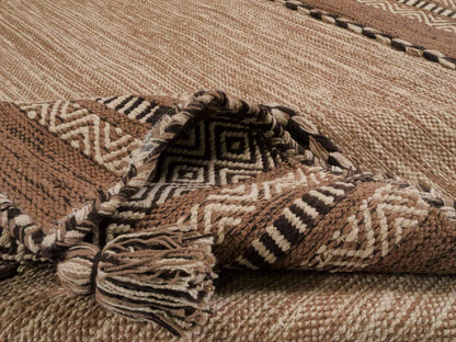 Handgewebter, moderner Indo Kelim Orientteppich von Khademi aus Baumwolle, beige. Geometrisches Design. Von Hand gewebt in Indien. Größe: 170x120cm. Teppichnummer: KB4-1664. Verkauf durch Jupiter Intl.