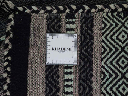 Handgewebter, moderner Indo Kelim Orientteppich von Khademi aus Baumwolle, navy. Geometrisches Design. Von Hand gewebt in Indien. Größe: 170x120cm. Teppichnummer: KB4-1666. Verkauf durch Jupiter Intl.