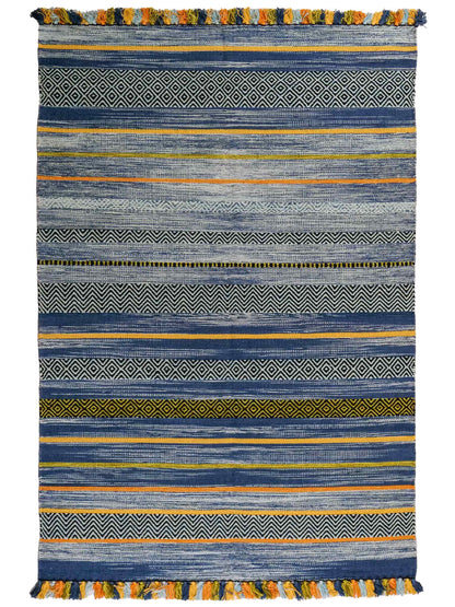 Handgewebter, moderner Indo Kelim Orientteppich von Khademi aus Baumwolle, blau, mehrfarbig. Geometrisches Design. Von Hand gewebt in Indien. Größe: 190x130cm. Teppichnummer: KB4-1675. Verkauf durch Jupiter Intl.