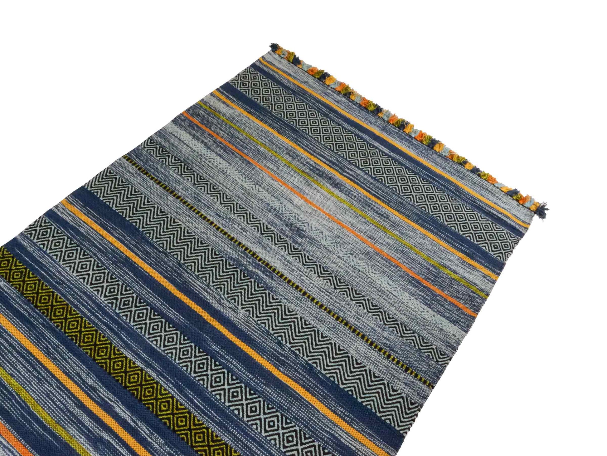 Handgewebter, moderner Indo Kelim Orientteppich von Khademi aus Baumwolle, blau, mehrfarbig. Geometrisches Design. Von Hand gewebt in Indien. Größe: 190x130cm. Teppichnummer: KB4-1675. Verkauf durch Jupiter Intl.