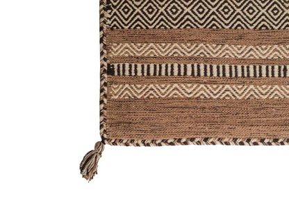 Handgewebter, moderner Indo Kelim Orientteppich von Khademi aus Baumwolle, beige. Geometrisches Design. Von Hand gewebt in Indien. Größe: 230x170cm. Teppichnummer: KB4-1690. Verkauf durch Jupiter Intl.