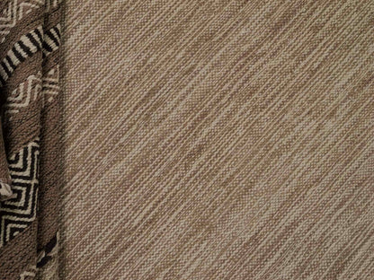 Handgewebter, moderner Indo Kelim Orientteppich von Khademi aus Baumwolle, beige. Geometrisches Design. Von Hand gewebt in Indien. Größe: 230x170cm. Teppichnummer: KB4-1690. Verkauf durch Jupiter Intl.