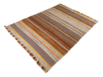 Handgewebter, moderner Indo Kelim Orientteppich von Khademi aus Baumwolle, braun, mehrfarbig. Geometrisches Design. Von Hand gewebt in Indien. Größe: 230x170cm. Teppichnummer: KB4-1686. Verkauf durch Jupiter Intl.