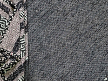 Handgewebter, moderner Indo Kelim Orientteppich von Khademi aus Baumwolle, navy. Geometrisches Design. Von Hand gewebt in Indien. Größe: 230x170cm. Teppichnummer: KB4-1687. Verkauf durch Jupiter Intl.