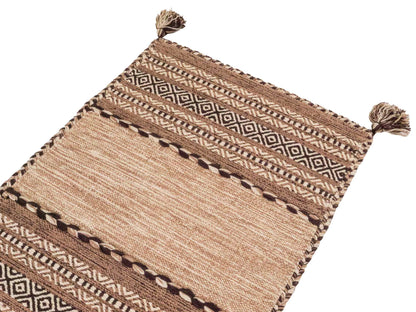 Handgewebter, moderner Indo Kelim Orientteppich von Khademi aus Baumwolle, beige. Geometrisches Design. Von Hand gewebt in Indien. Größe: 90x60cm. Teppichnummer: KB4-1633. Verkauf durch Jupiter Intl.