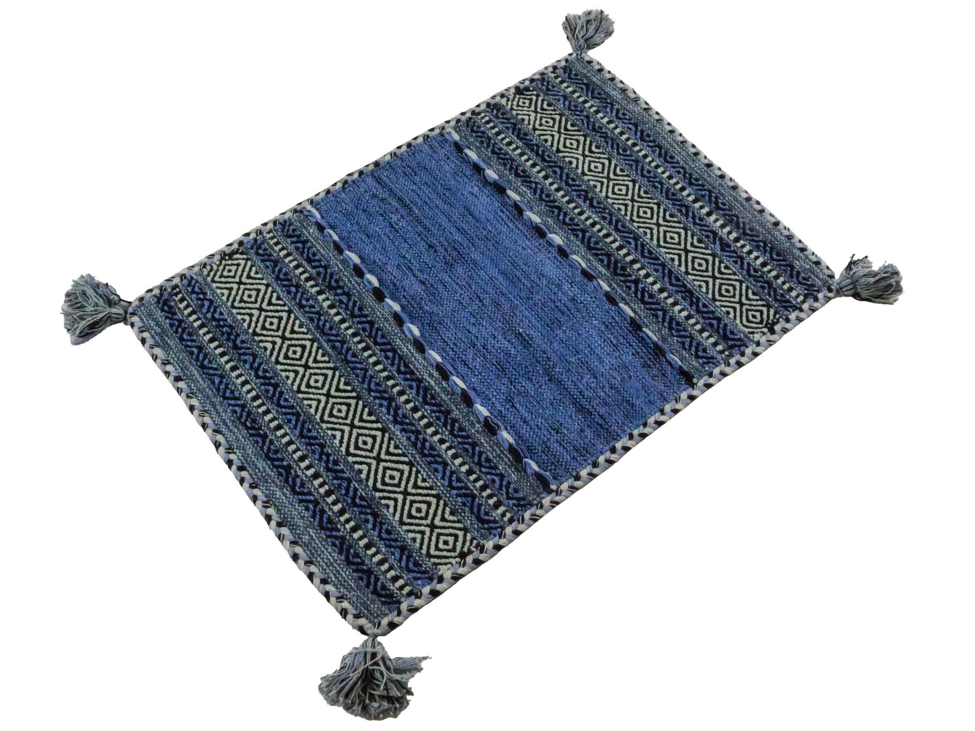 Handgewebter, moderner Indo Kelim Orientteppich von Khademi aus Baumwolle, blau. Geometrisches Design. Von Hand gewebt in Indien. Größe: 90x60cm. Teppichnummer: KB4-1640. Verkauf durch Jupiter Intl.