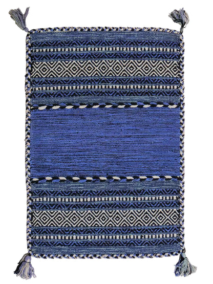 Handgewebter, moderner Indo Kelim Orientteppich von Khademi aus Baumwolle, blau. Geometrisches Design. Von Hand gewebt in Indien. Größe: 90x60cm. Teppichnummer: KB4-1641. Verkauf durch Jupiter Intl.