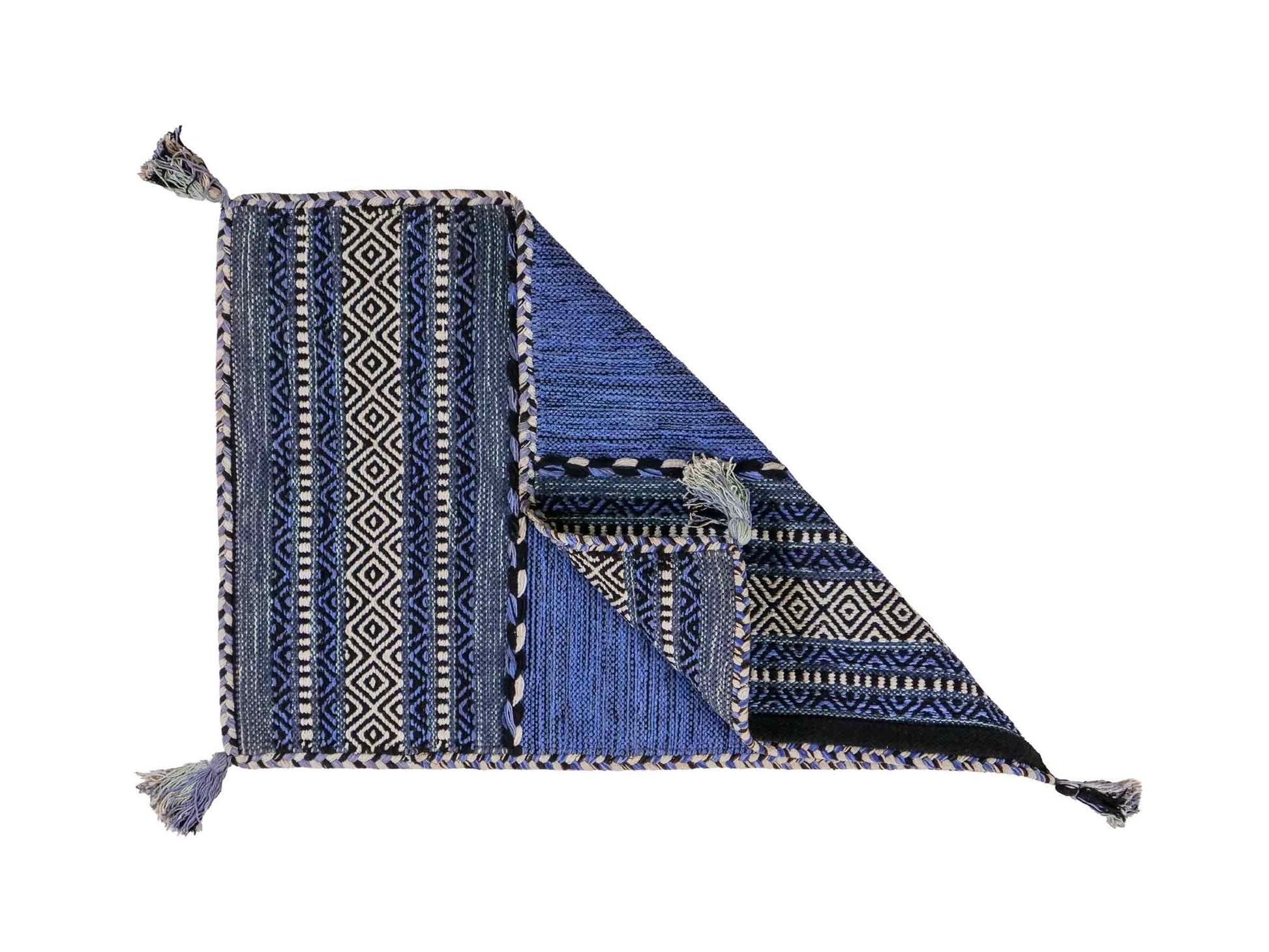 Handgewebter, moderner Indo Kelim Orientteppich von Khademi aus Baumwolle, blau. Geometrisches Design. Von Hand gewebt in Indien. Größe: 90x60cm. Teppichnummer: KB4-1642. Verkauf durch Jupiter Intl.