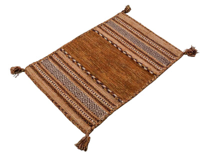 Handgewebter, moderner Indo Kelim Orientteppich von Khademi aus Baumwolle, braun. Geometrisches Design. Von Hand gewebt in Indien. Größe: 90x60cm. Teppichnummer: KB4-1637. Verkauf durch Jupiter Intl.