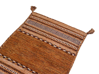 Handgewebter, moderner Indo Kelim Orientteppich von Khademi aus Baumwolle, braun. Geometrisches Design. Von Hand gewebt in Indien. Größe: 90x60cm. Teppichnummer: KB4-1637. Verkauf durch Jupiter Intl.