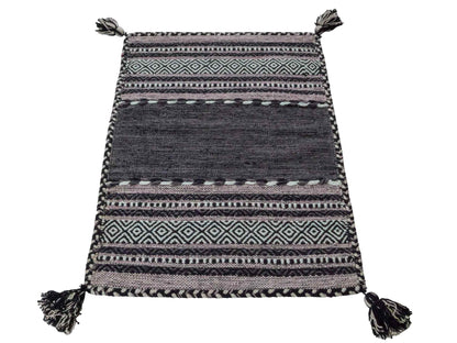 Handgewebter, moderner Indo Kelim Orientteppich von Khademi aus Baumwolle, navy. Geometrisches Design. Von Hand gewebt in Indien. Größe: 90x60cm. Teppichnummer: KB4-1635. Verkauf durch Jupiter Intl.