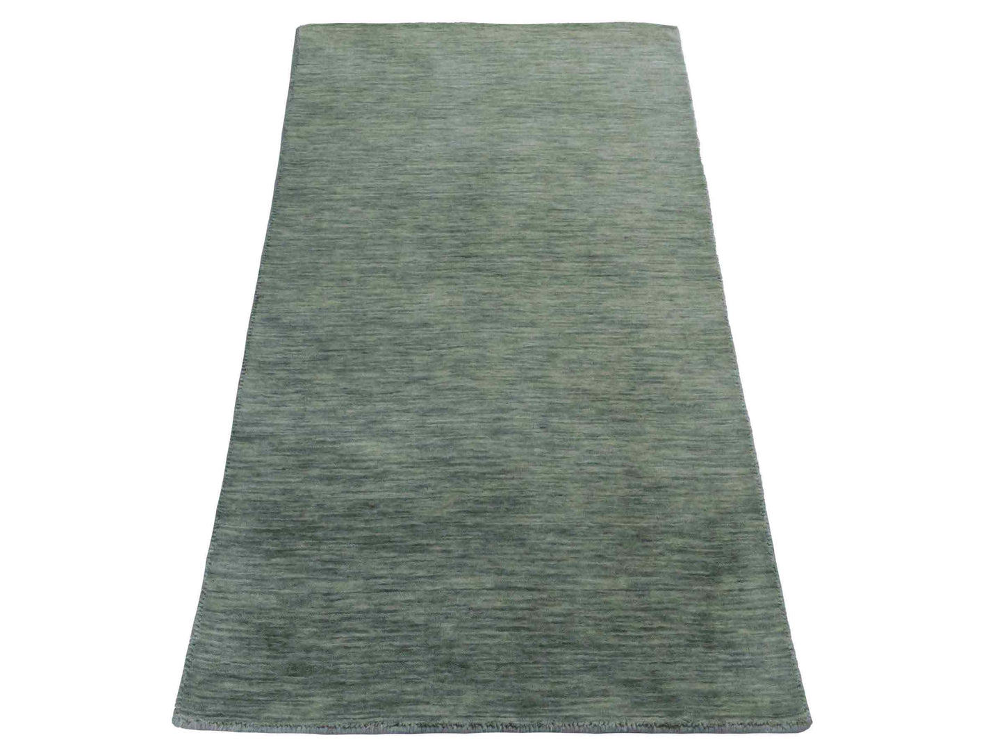 Moderner, Handloom Gabbeh Orientteppich von Khademi aus Wolle, mintgrün. Einfarbiges Uni-Design. Produziert in Indien. Größe: 151x80cm. Teppichnummer: KB4-1564. Verkauf durch Jupiter Intl.