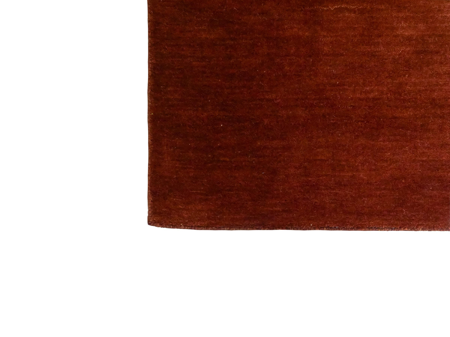 Moderner, Handloom Gabbeh Orientteppich von Khademi aus Wolle, braun. Einfarbiges Uni-Design. Produziert in Indien. Größe: 167x119cm. Teppichnummer: KB4-1575. Verkauf durch Jupiter Intl.